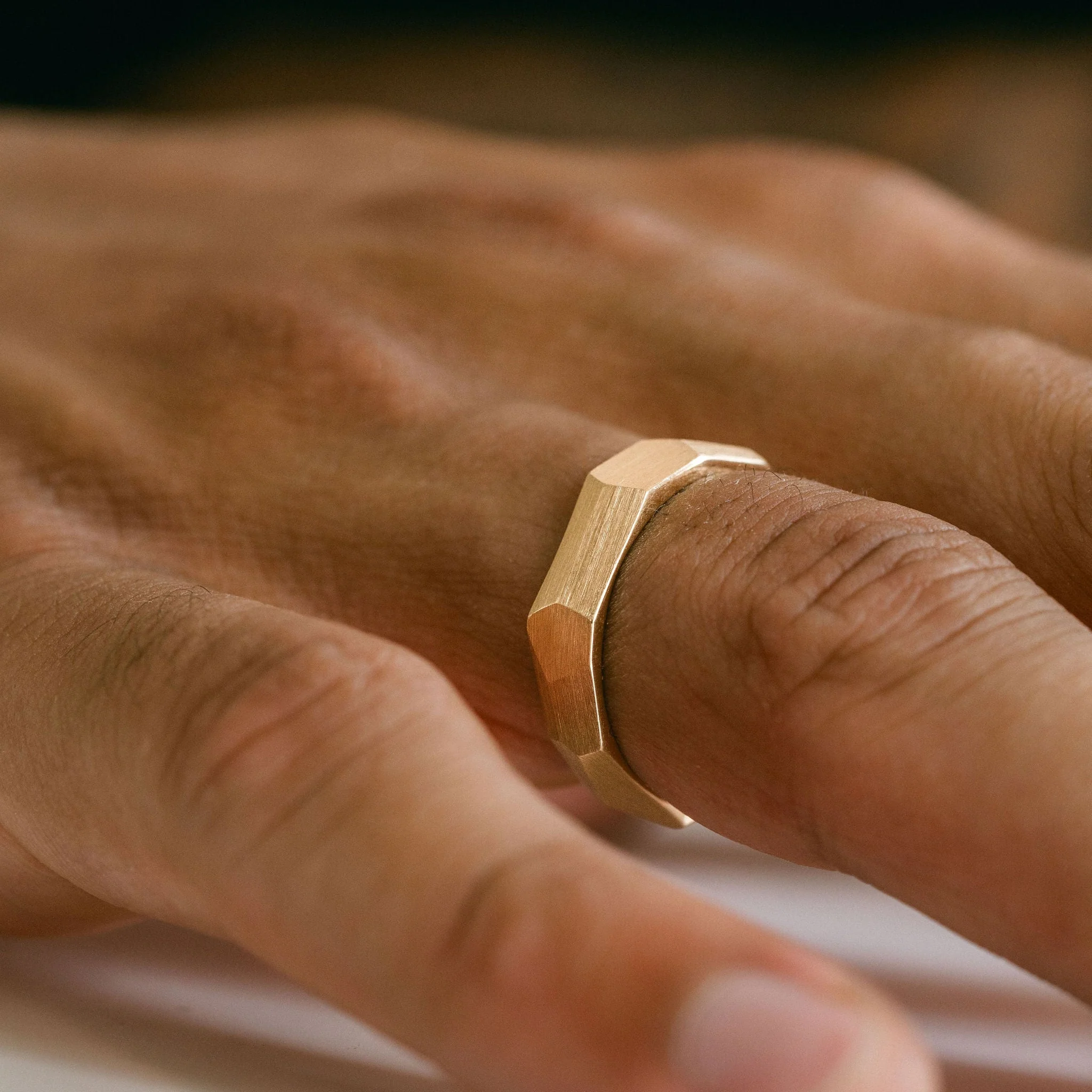 Brushed Faceted Mens Band - Image 4