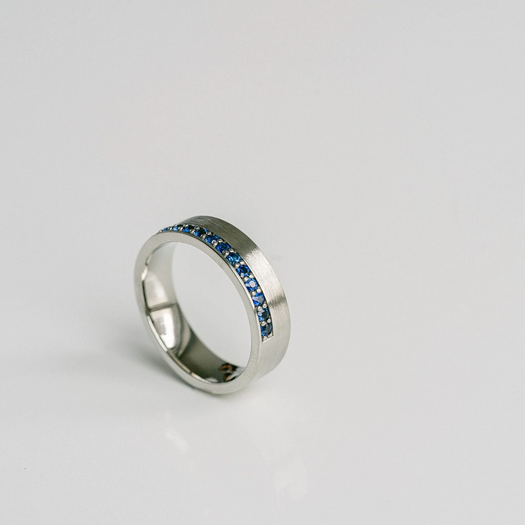 Flat Brushed Mens Band With Offset Pavé Sapphires - Image 3