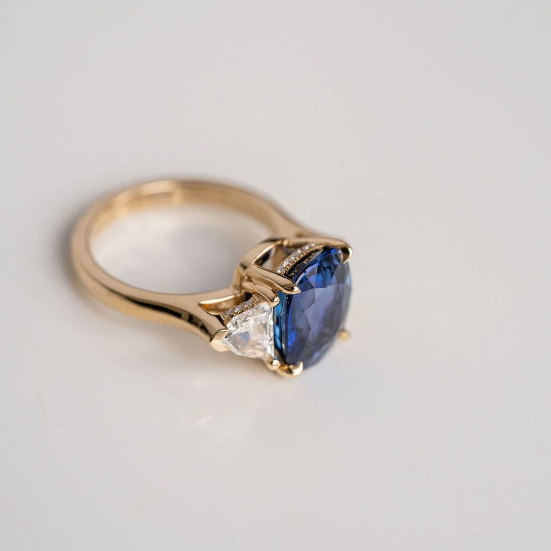 Cushion Cut Blue Sapphire With Cadillac Diamond Accents - Image 4