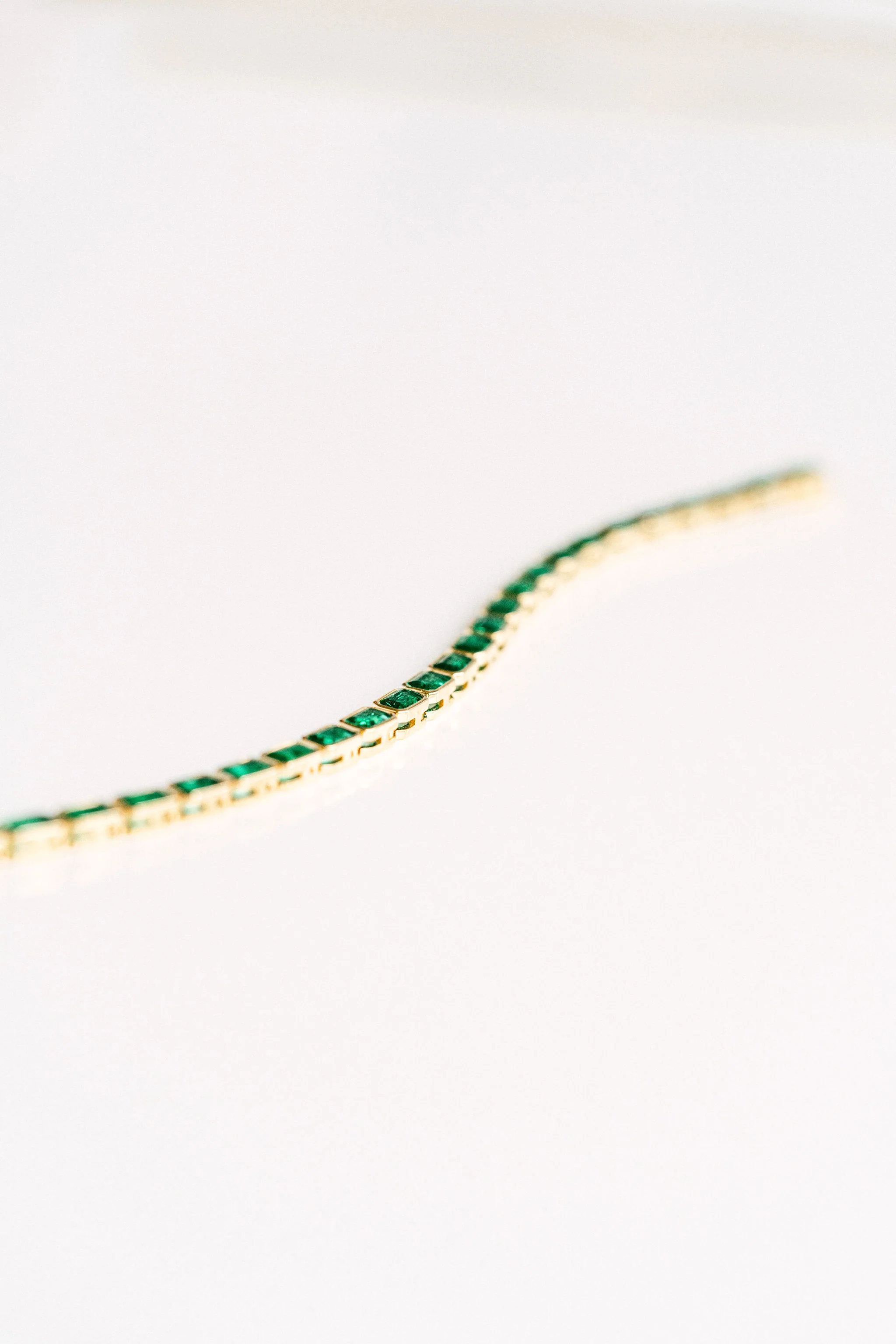 Emerald Cut Emerald East-West Bezel Tennis Bracelet - Image 4