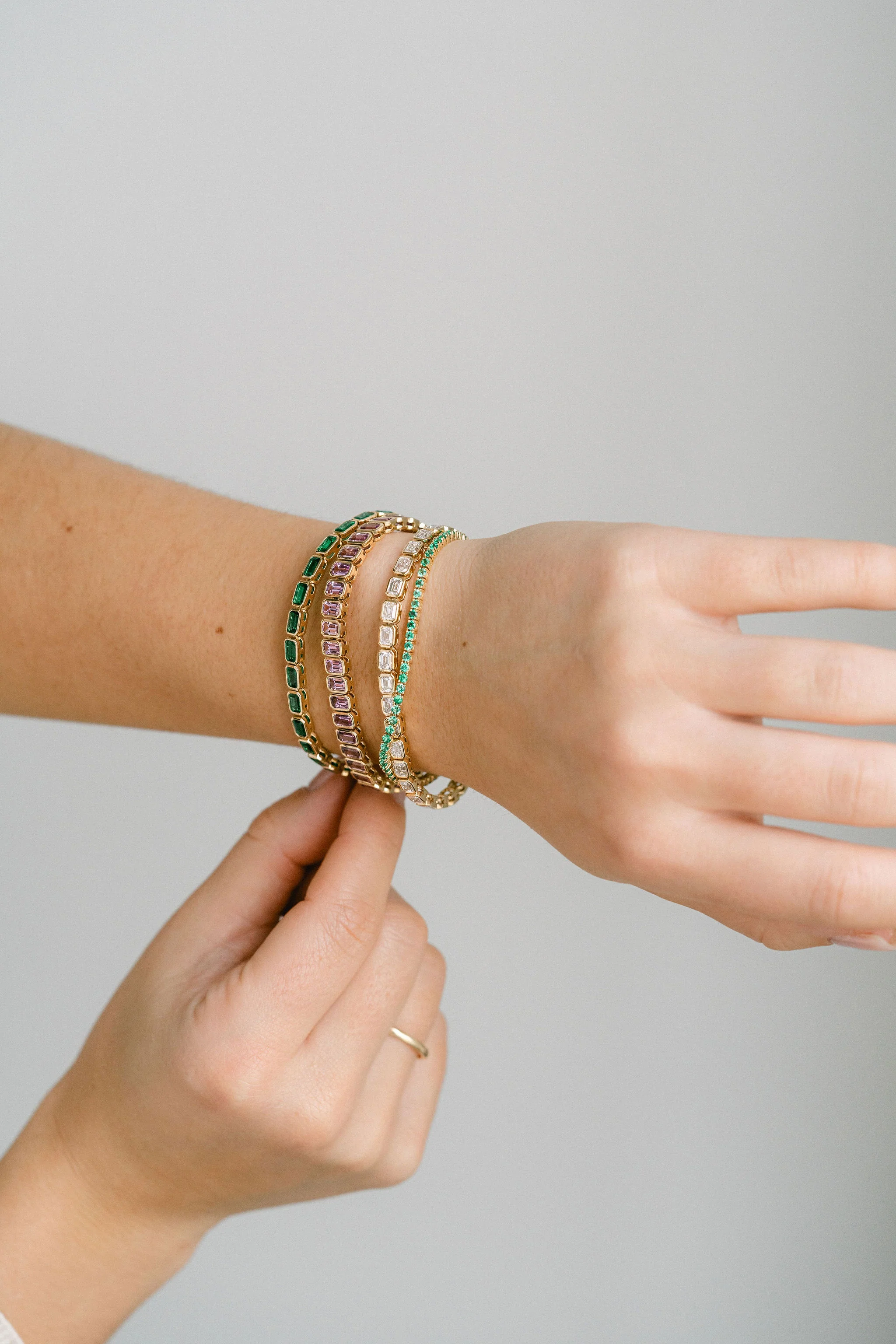 Emerald Cut Emerald East-West Bezel Tennis Bracelet - Image 5