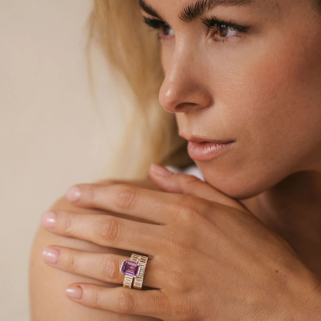 Emerald Cut Vivid Pink Sapphire Half Bezel With Bar Set Baguette Diamond Band - Image 4