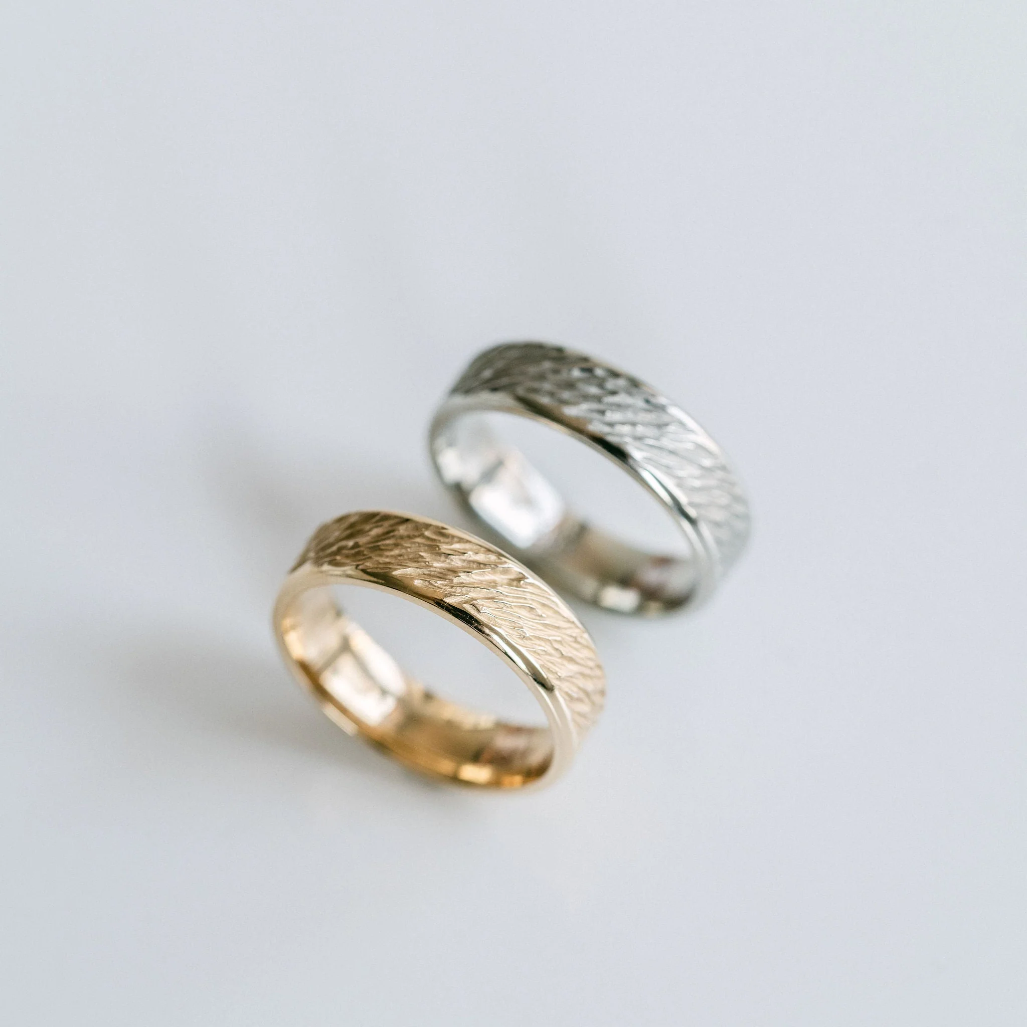 Flat Wood Grain Mens Band With Round Edge - Image 12