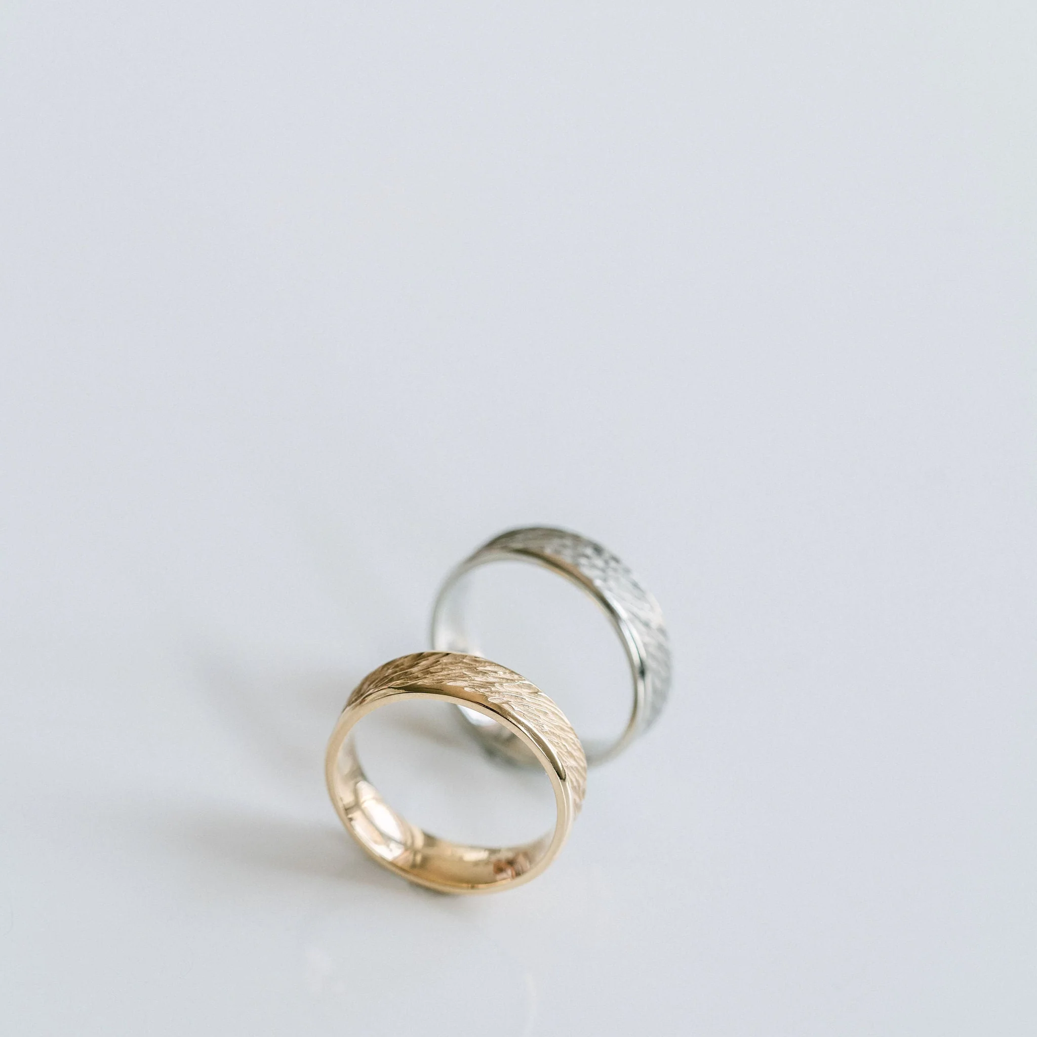 Flat Wood Grain Mens Band With Round Edge - Image 5