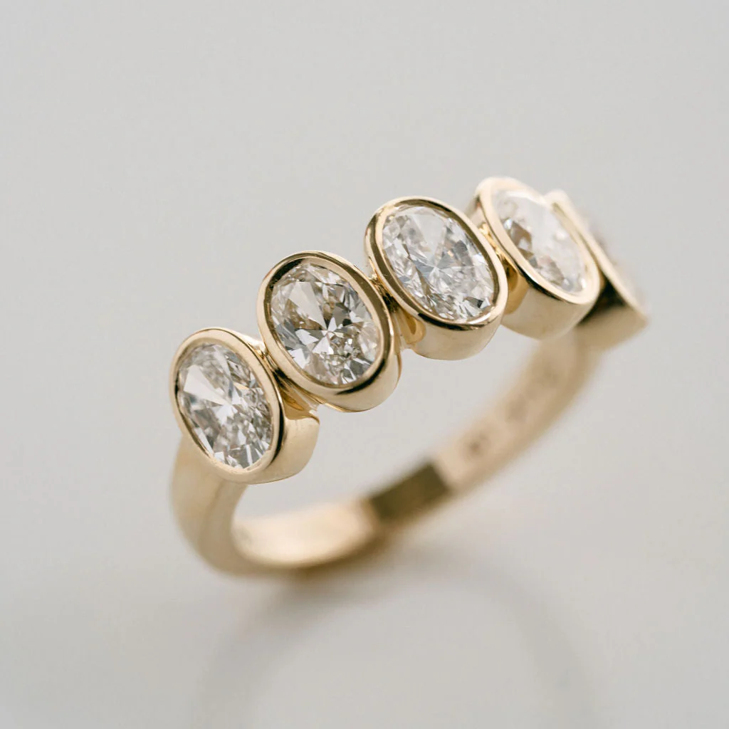 Oval Diamond Bezel Band - Image 4