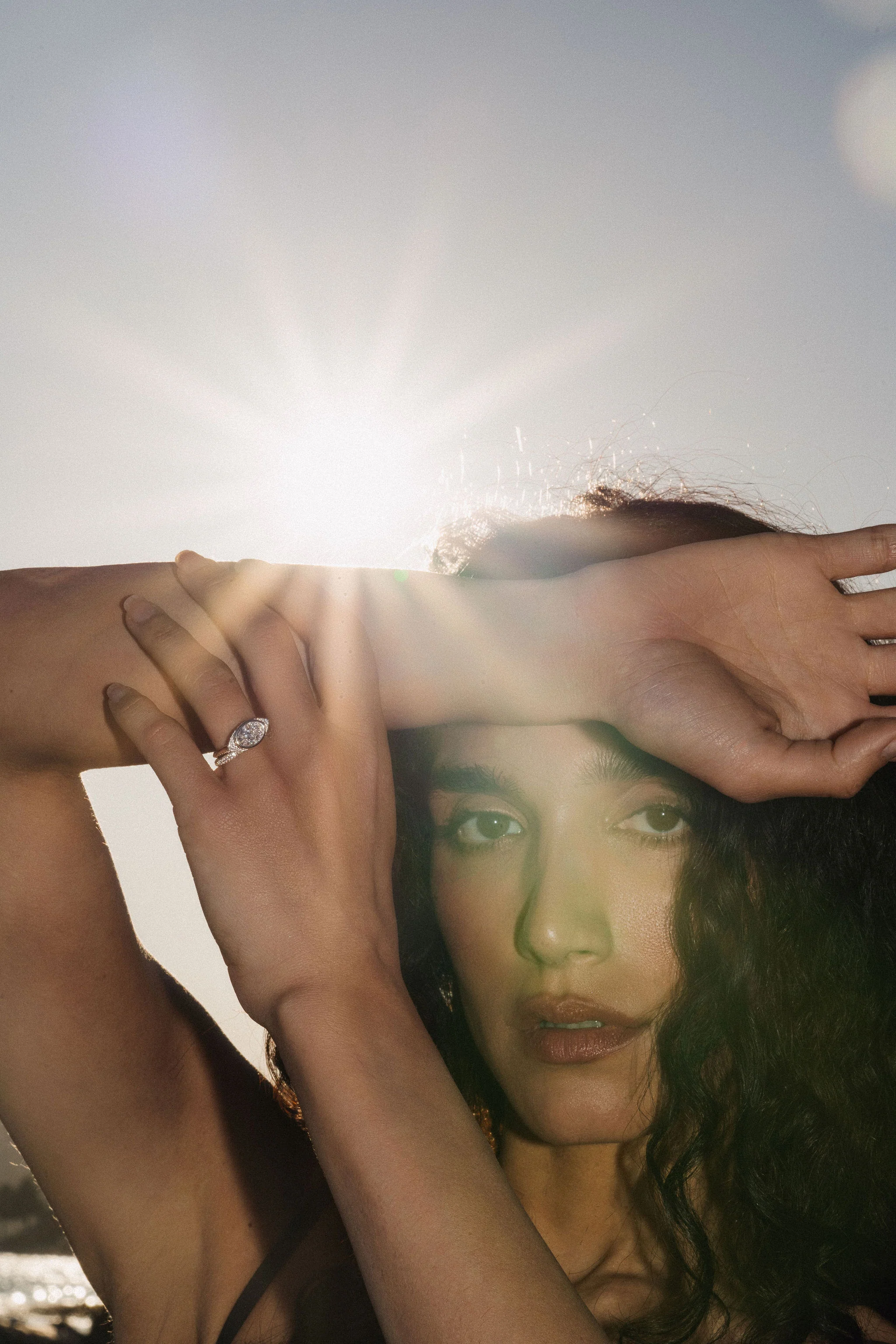 Oval Diamond Two Tone Ring With Diamond Eye Halo - Image 8