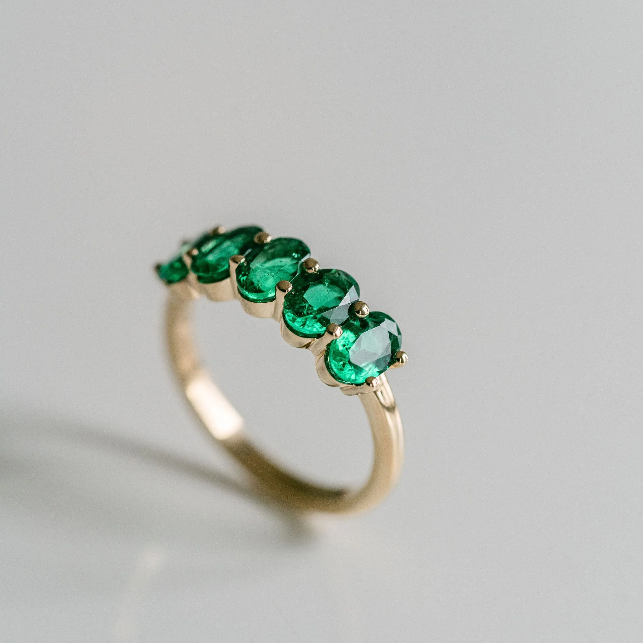 Oval Emerald Band - Image 3