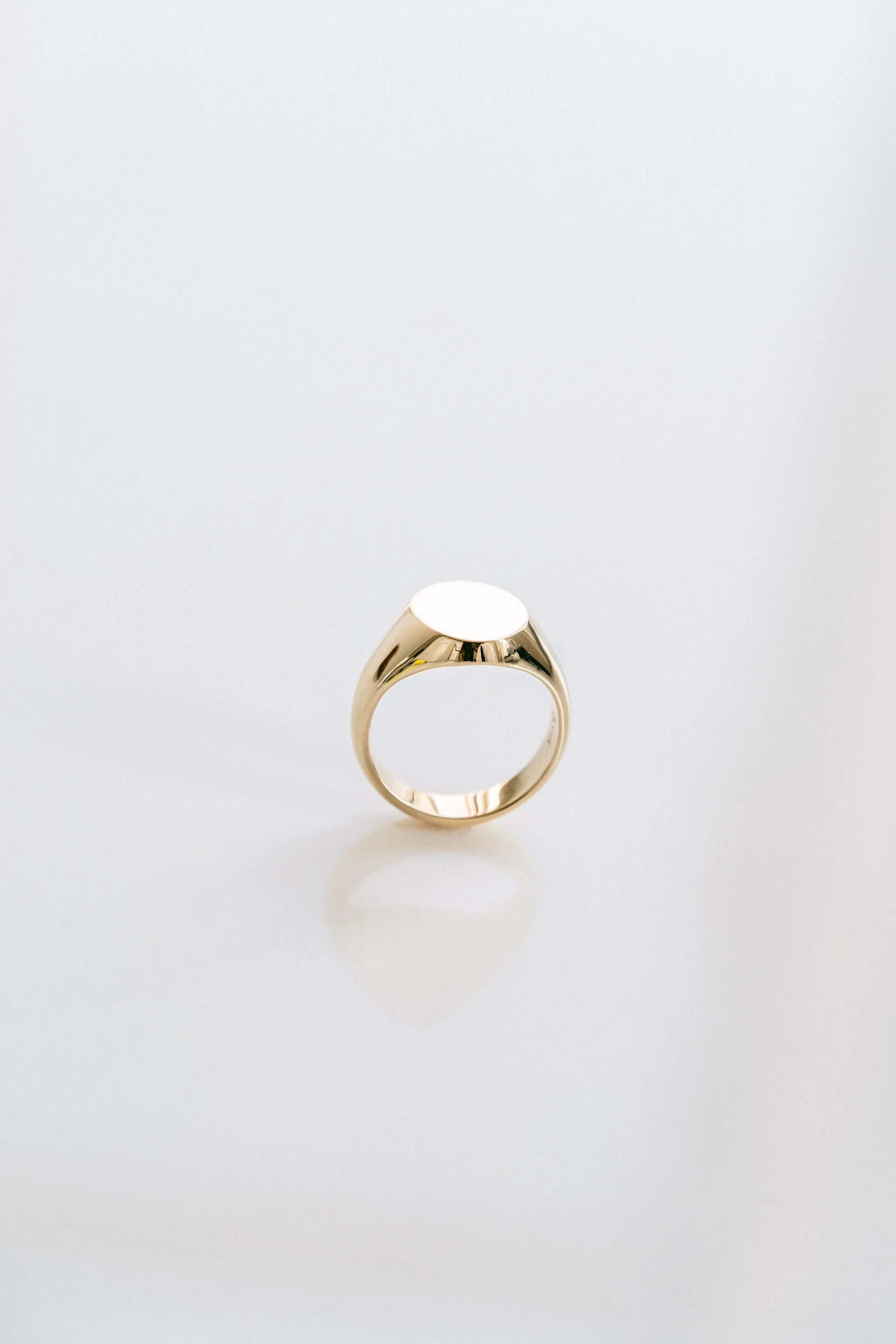 Oval Mens Signet Ring - Image 3