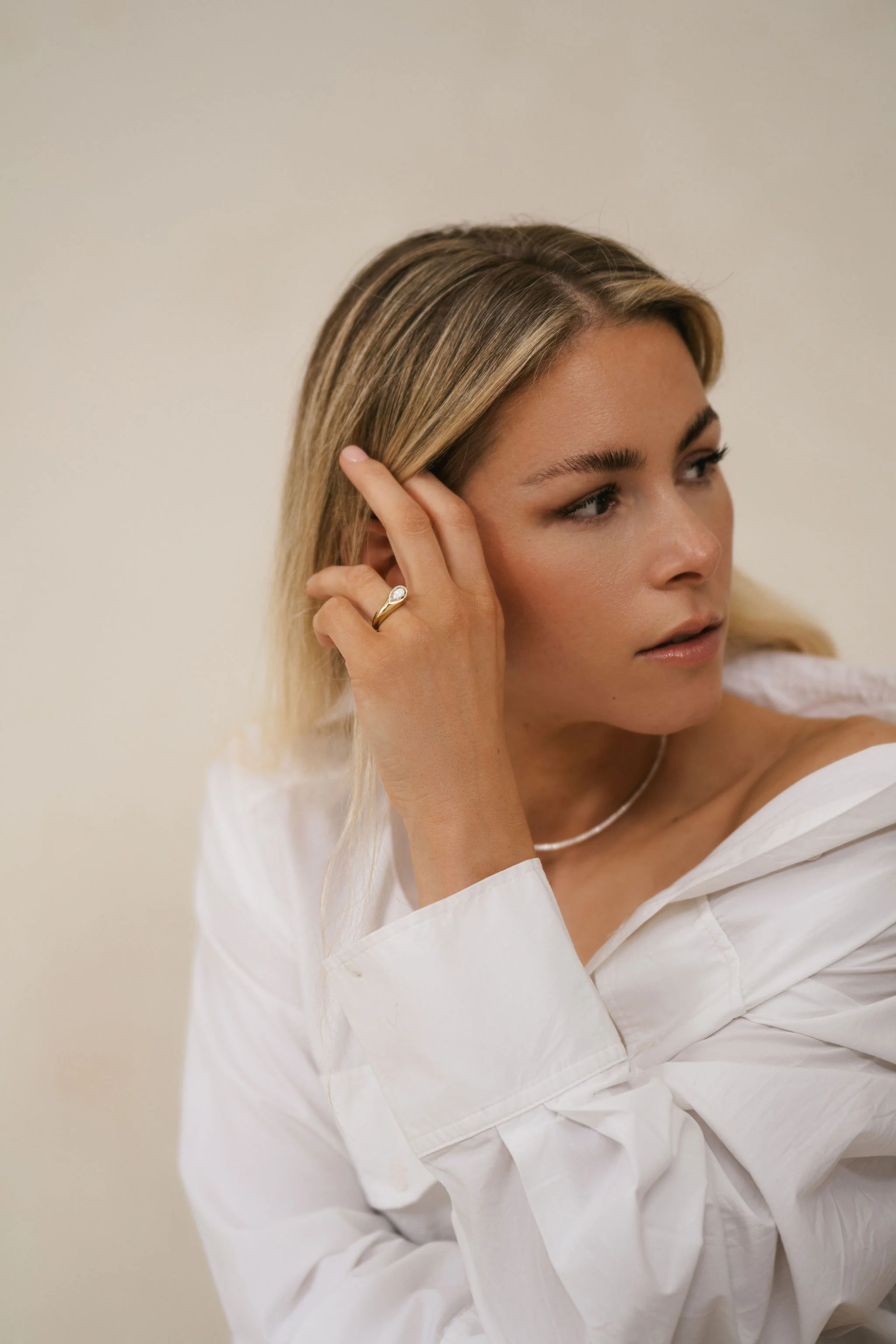 Pear Shape Offset Knife-Edge Signet Ring - Image 7