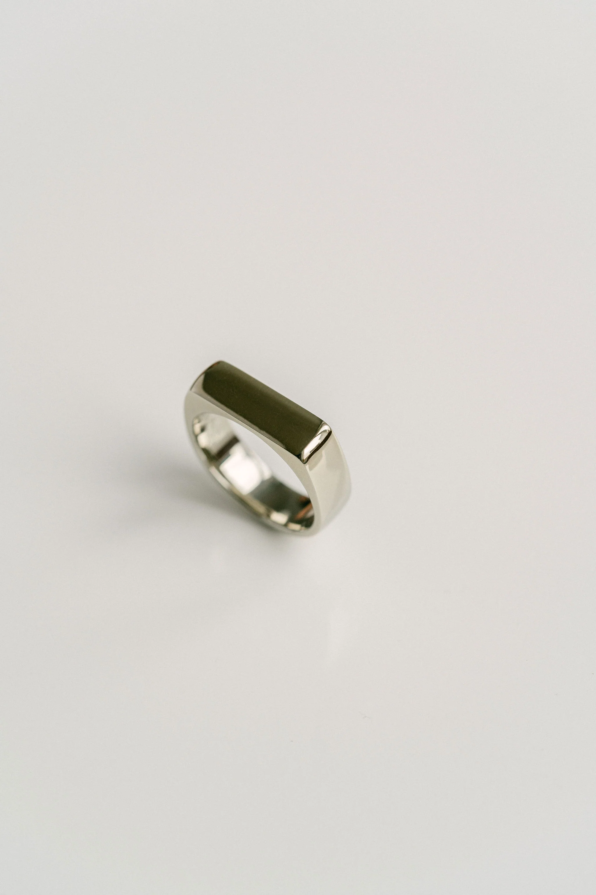 Polished Narrow Mens Signet Ring - Image 3