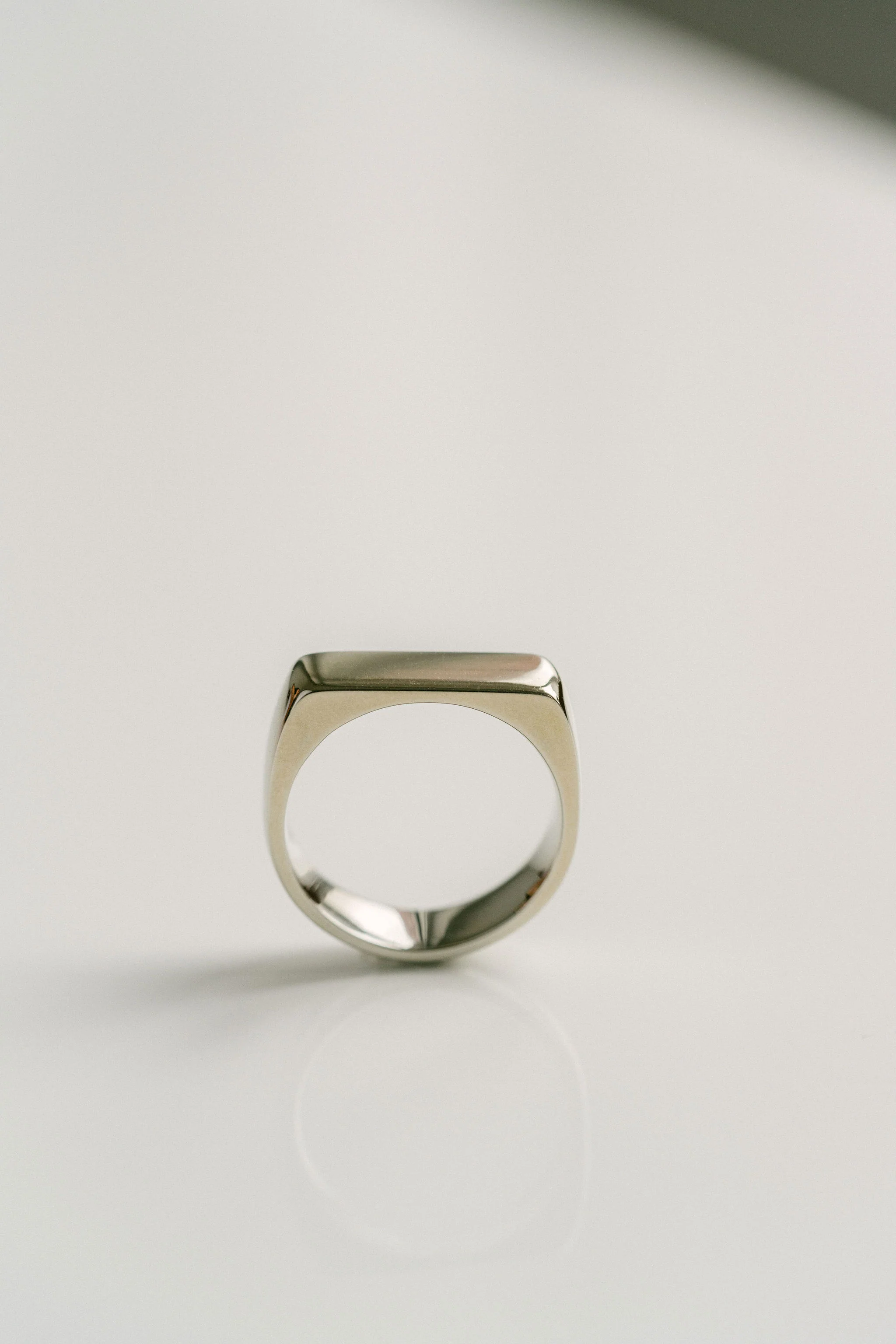 Polished Narrow Mens Signet Ring - Image 4