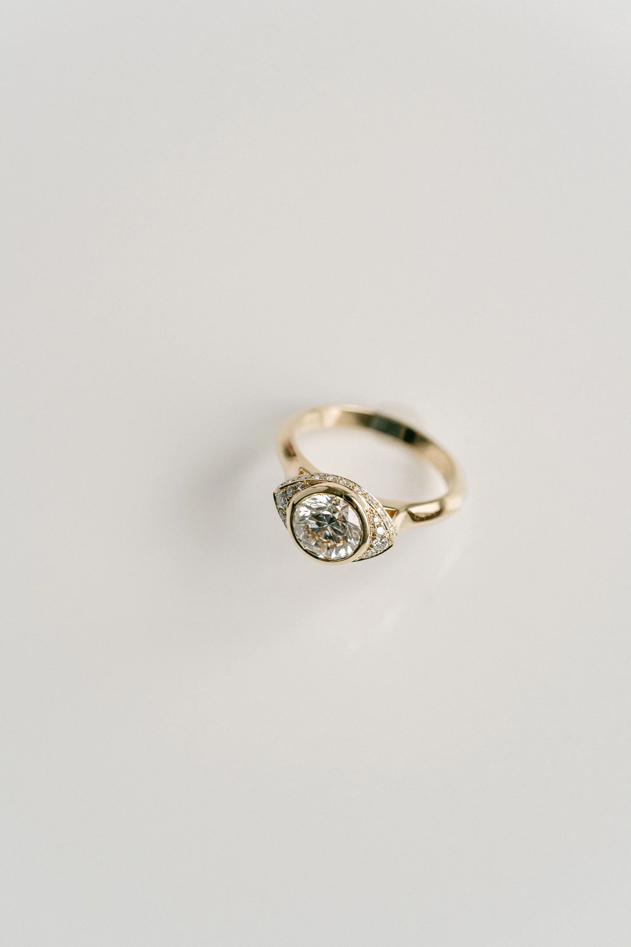 Round Brilliant Diamond With Diamond Eye Halo - Image 4