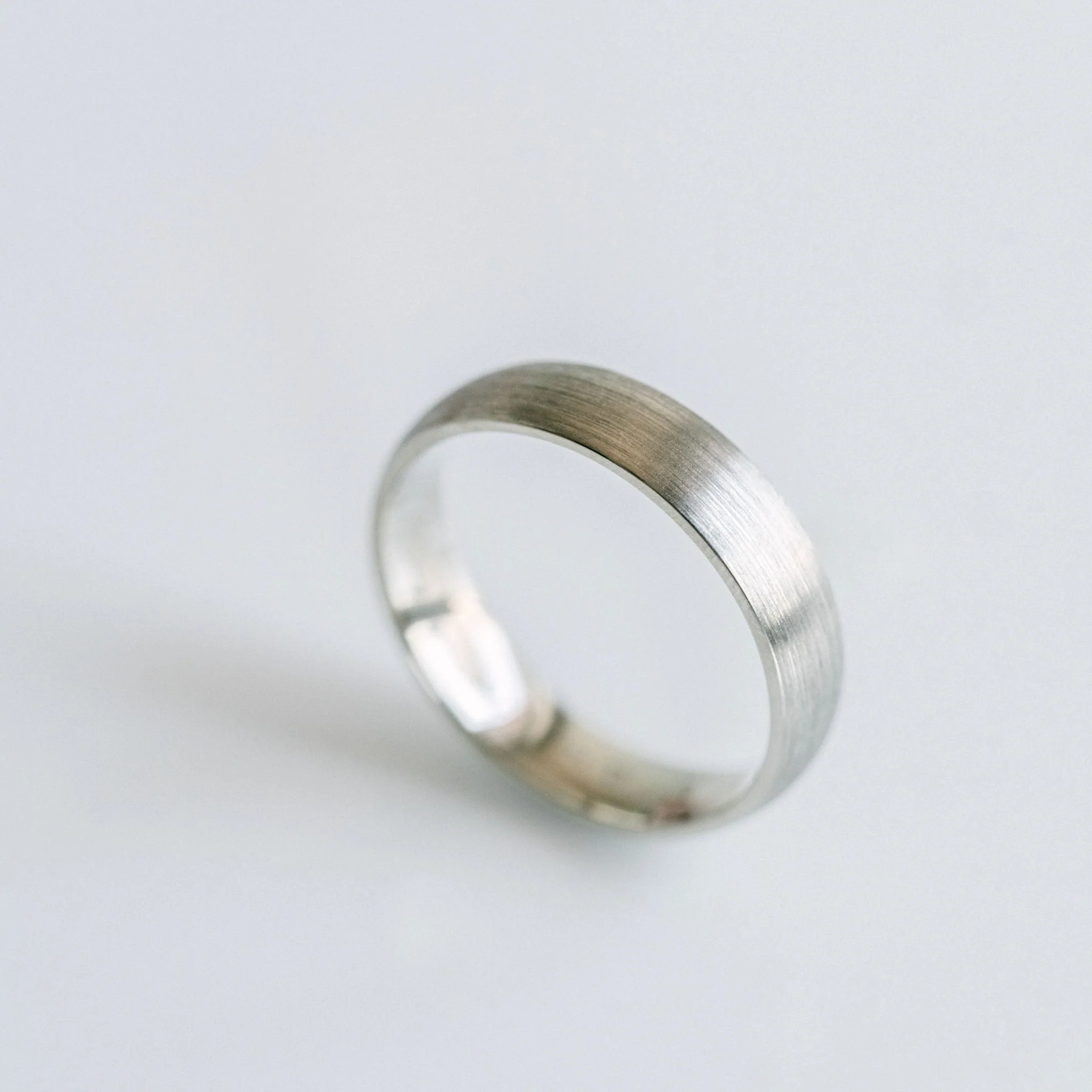 Round Brushed Mens Band - Image 3
