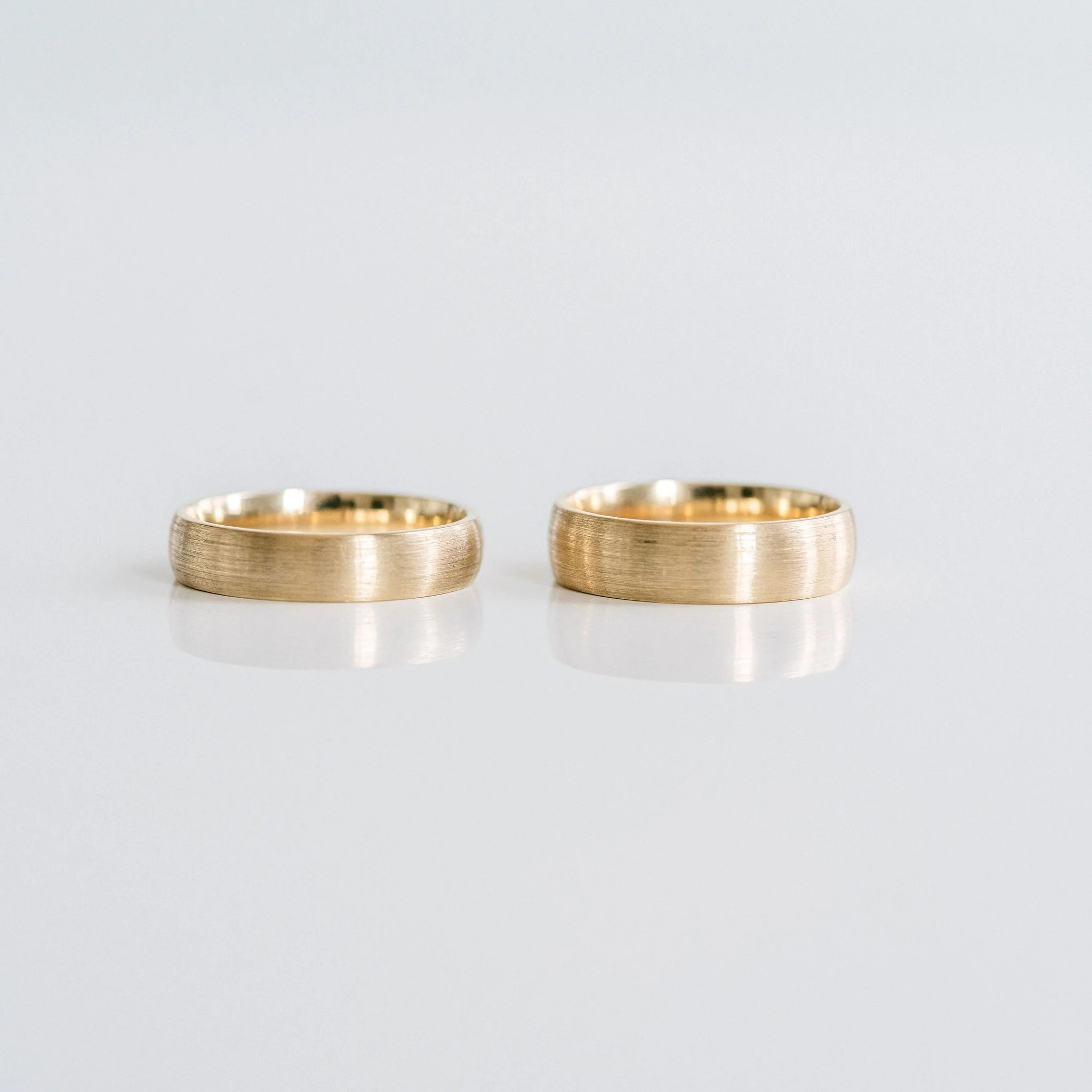 Round Brushed Mens Band - Image 9