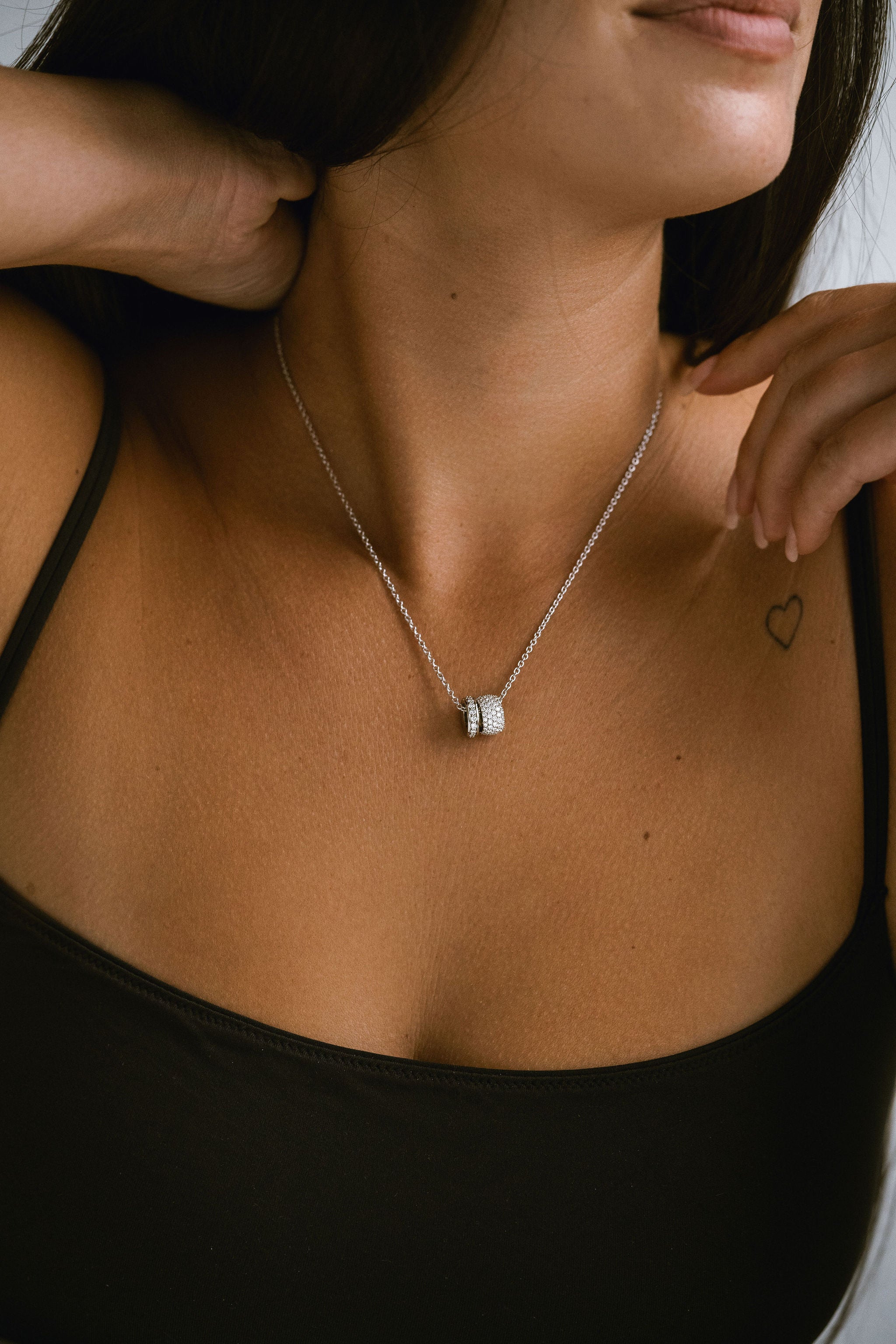 Round Diamond Oval Torus Pendant - Image 6