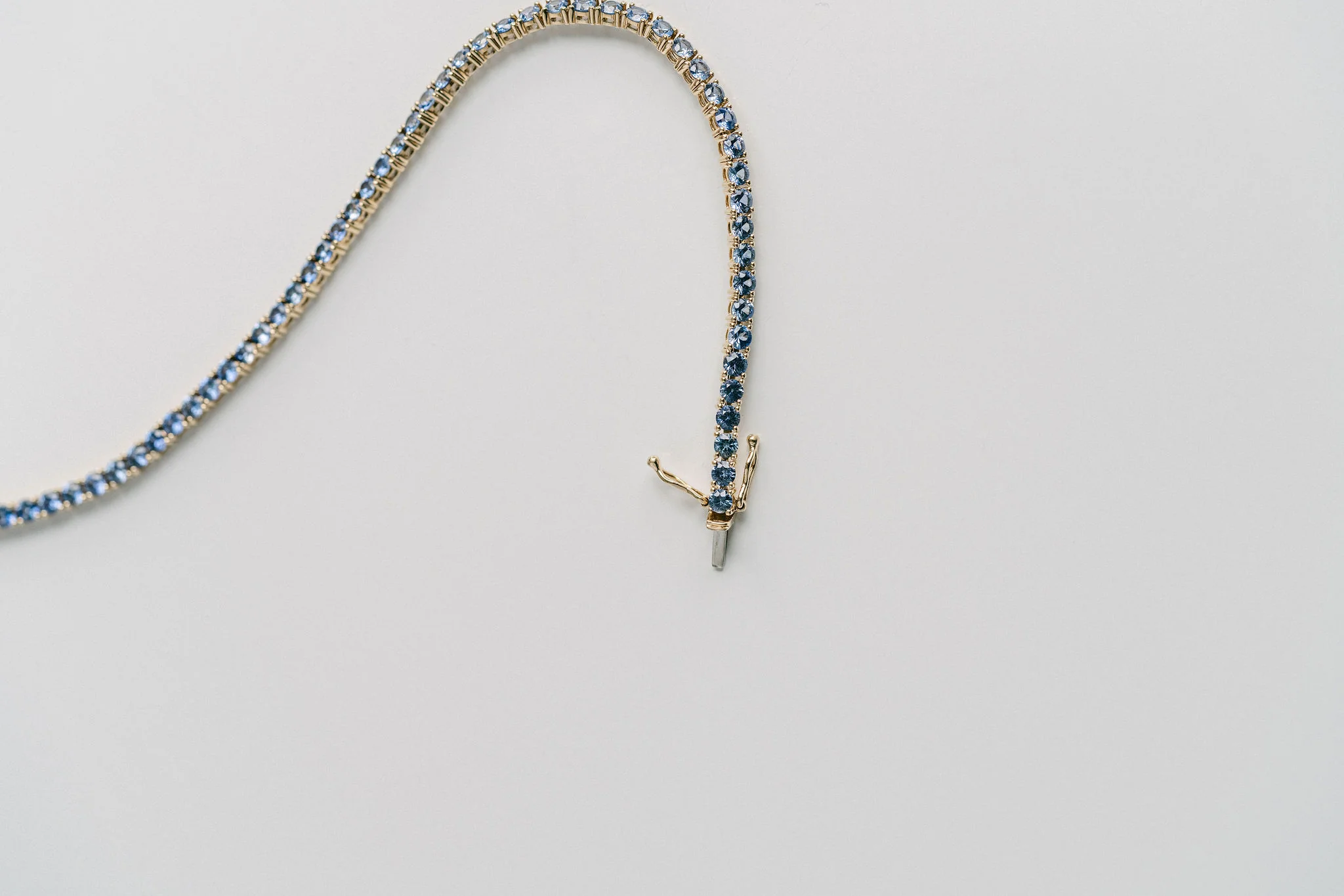 Round Blue Sapphire Tennis Bracelet - Image 4