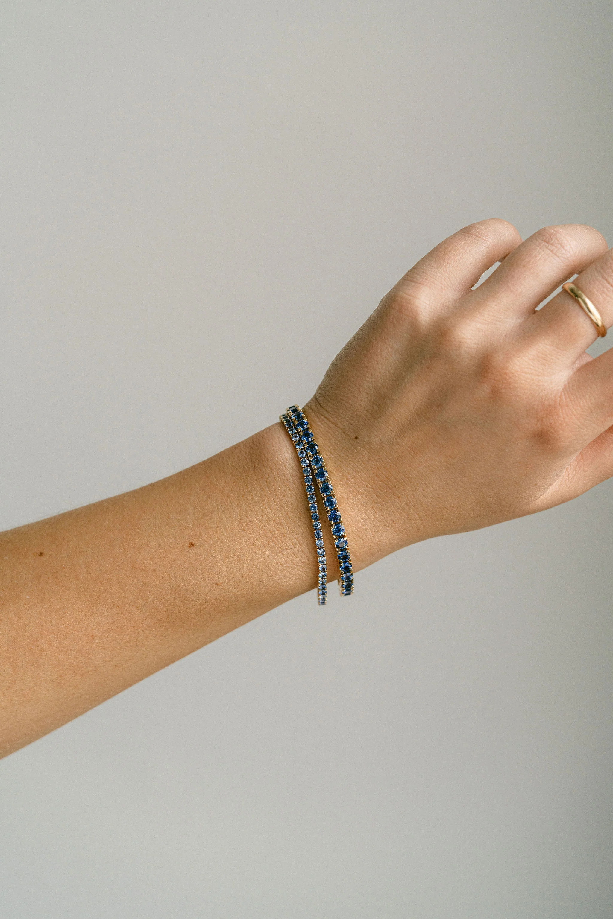 Round Blue Sapphire Tennis Bracelet - Image 5